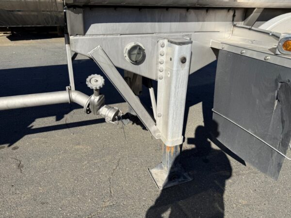 Unit # T140 - Image 21